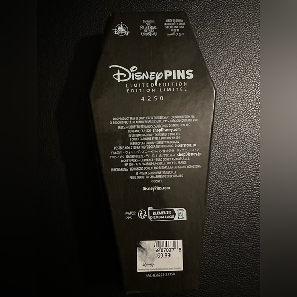 Tim Burton's The Nightmare Before Christmas 30th Anniversary Pin Set. - Picture 4 of 4